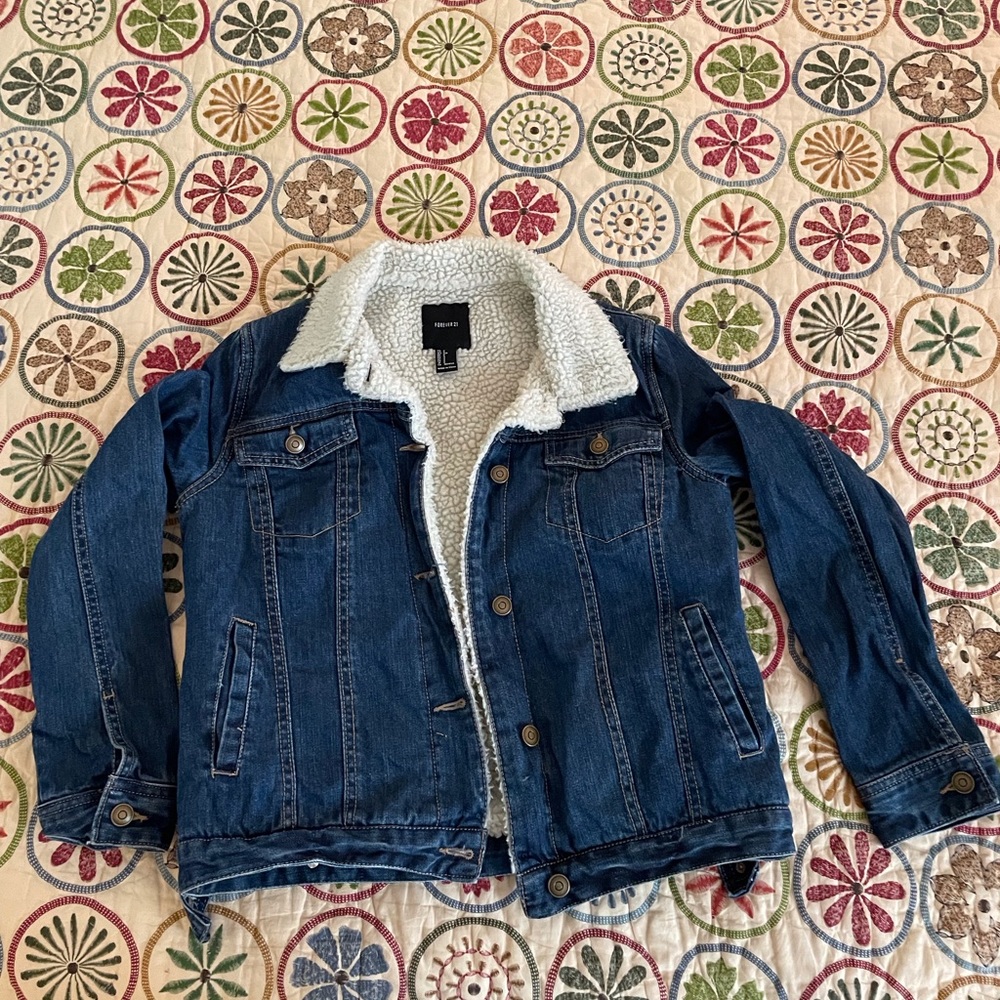 Forever 21 Faux Sherpa Lined Women’s or Girl’s Denim Jean Jacket, Size S